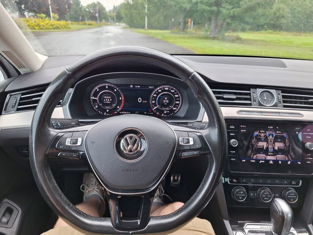 Volkswagen Passat 2017 Valkoinen