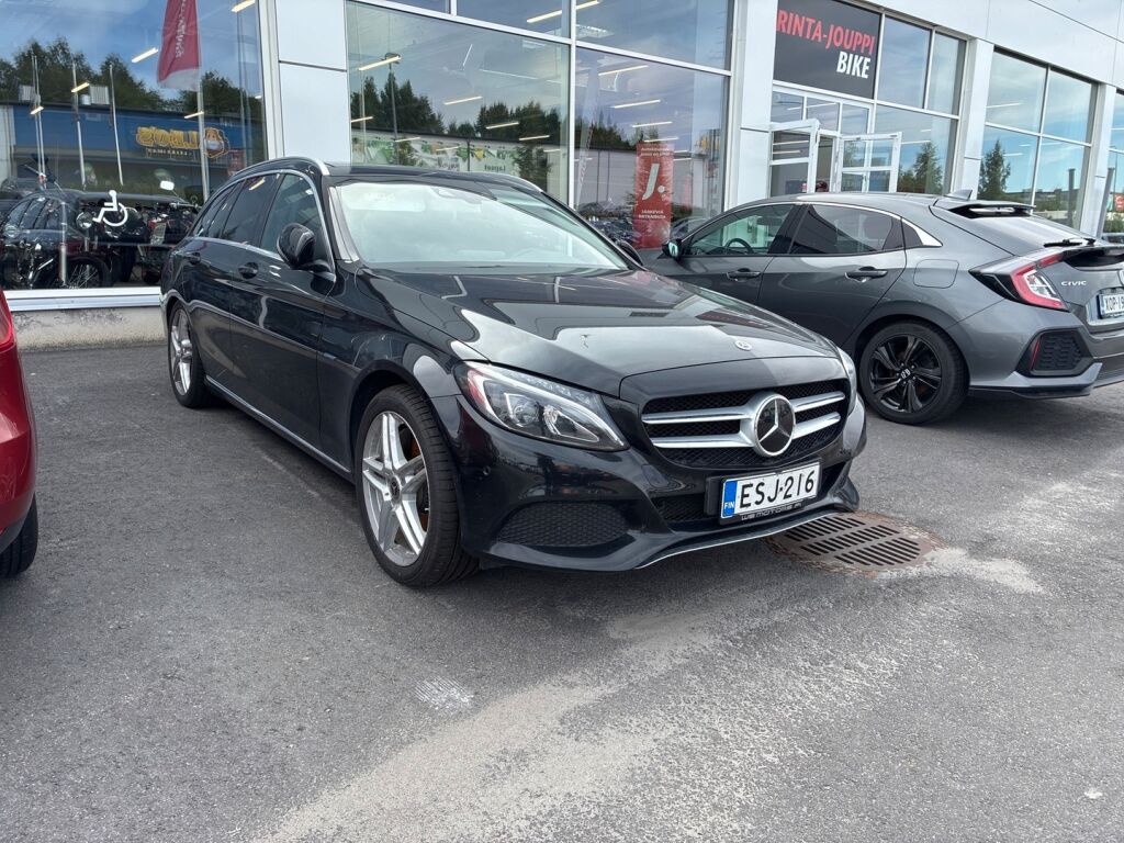 Mercedes-Benz C 2017 Musta