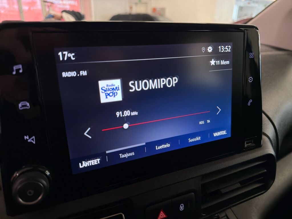 Opel Combo 2020 Musta