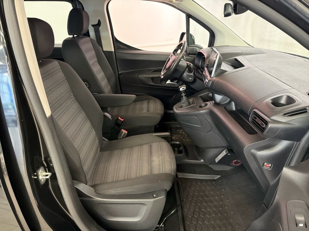 Opel Combo 2020 Musta