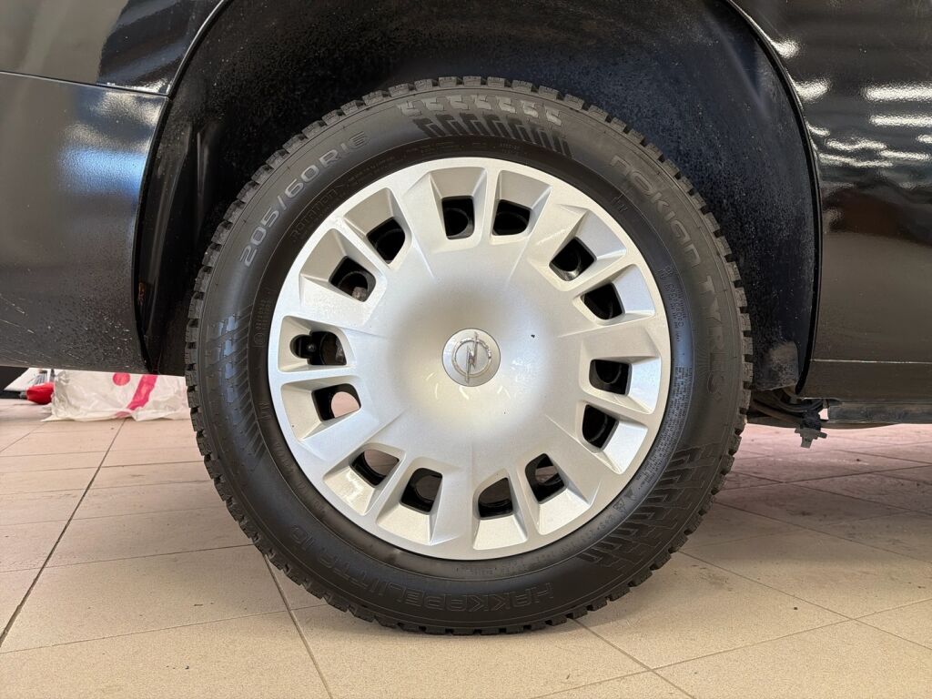 Opel Combo 2020 Musta