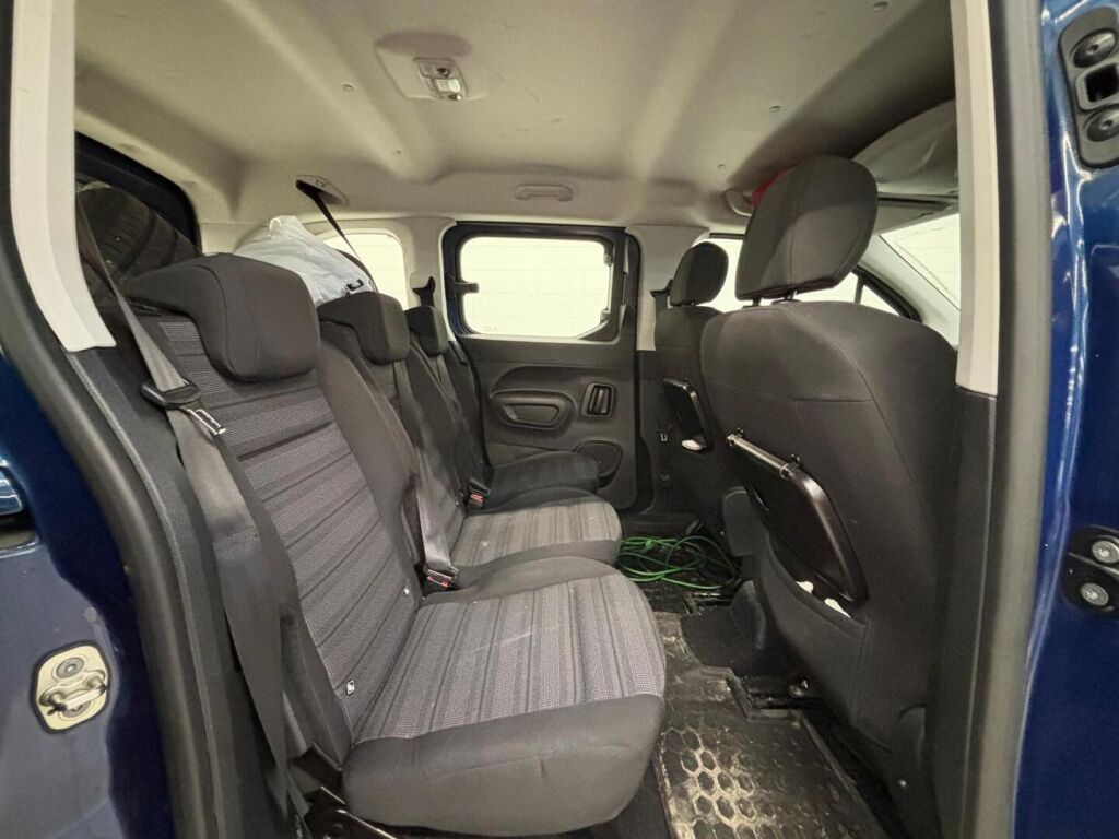 Opel Combo 2020 Sininen