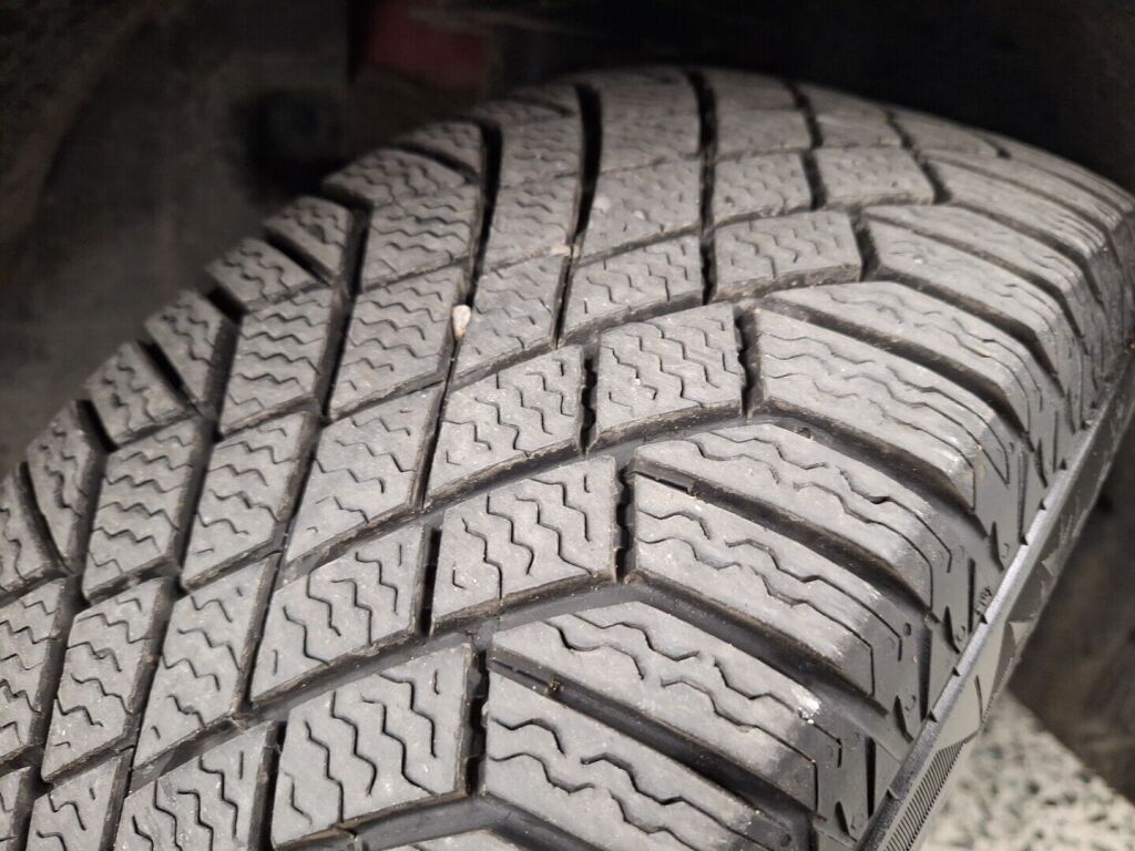 Opel Crossland X 2020 Punainen