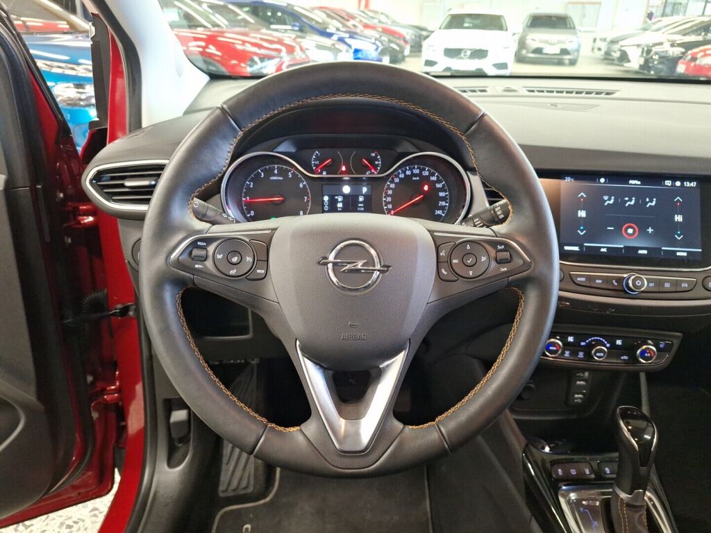Opel Crossland X 2020 Punainen