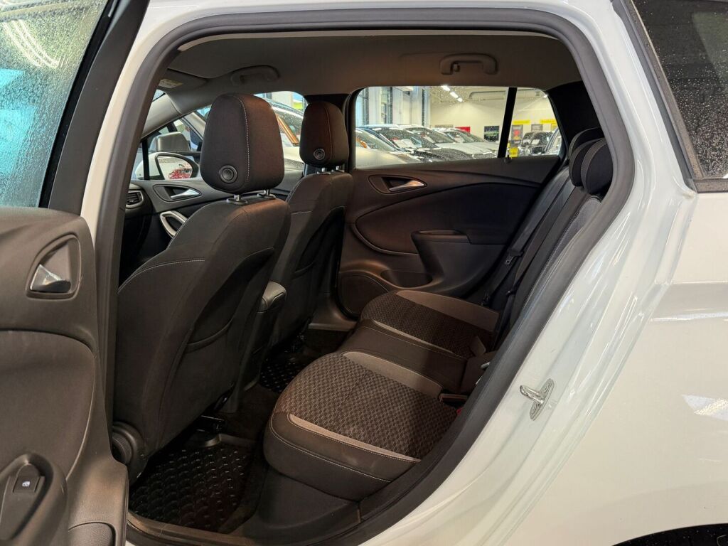 Opel Astra 2020 Valkoinen