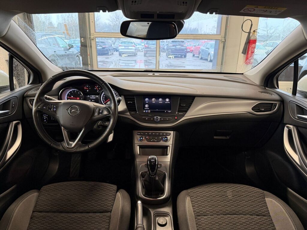 Opel Astra 2020 Valkoinen