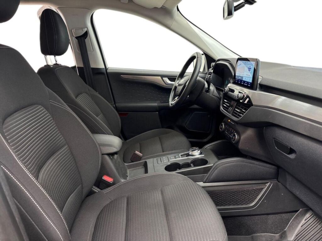Ford Kuga 2021 Harmaa