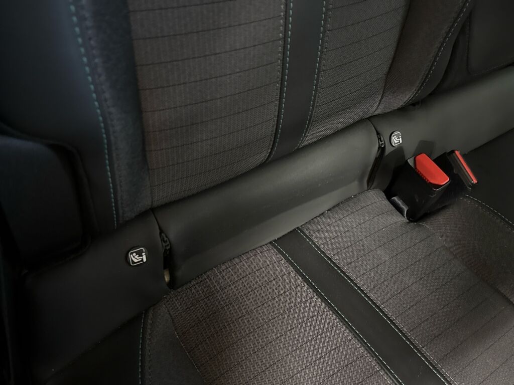 Peugeot e-208 2022 Keltainen