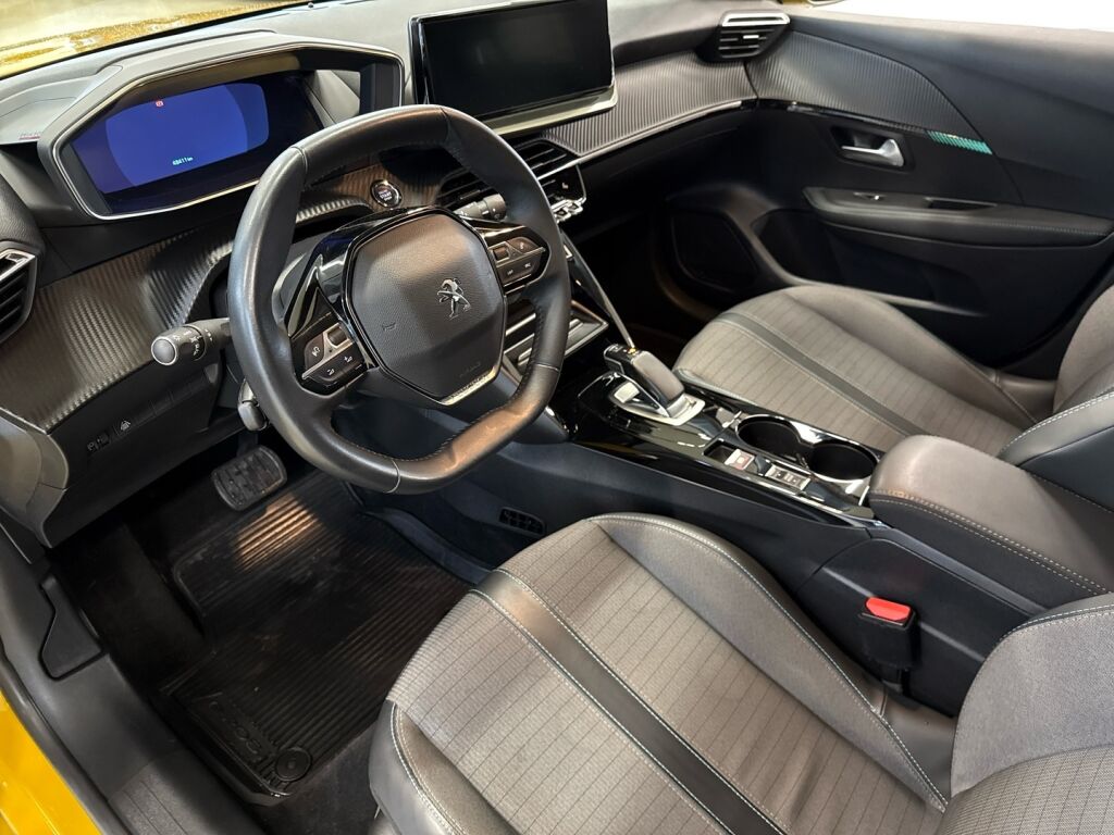 Peugeot e-208 2022 Keltainen