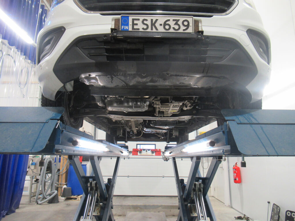 Ford Transit Custom 2021 Valkoinen