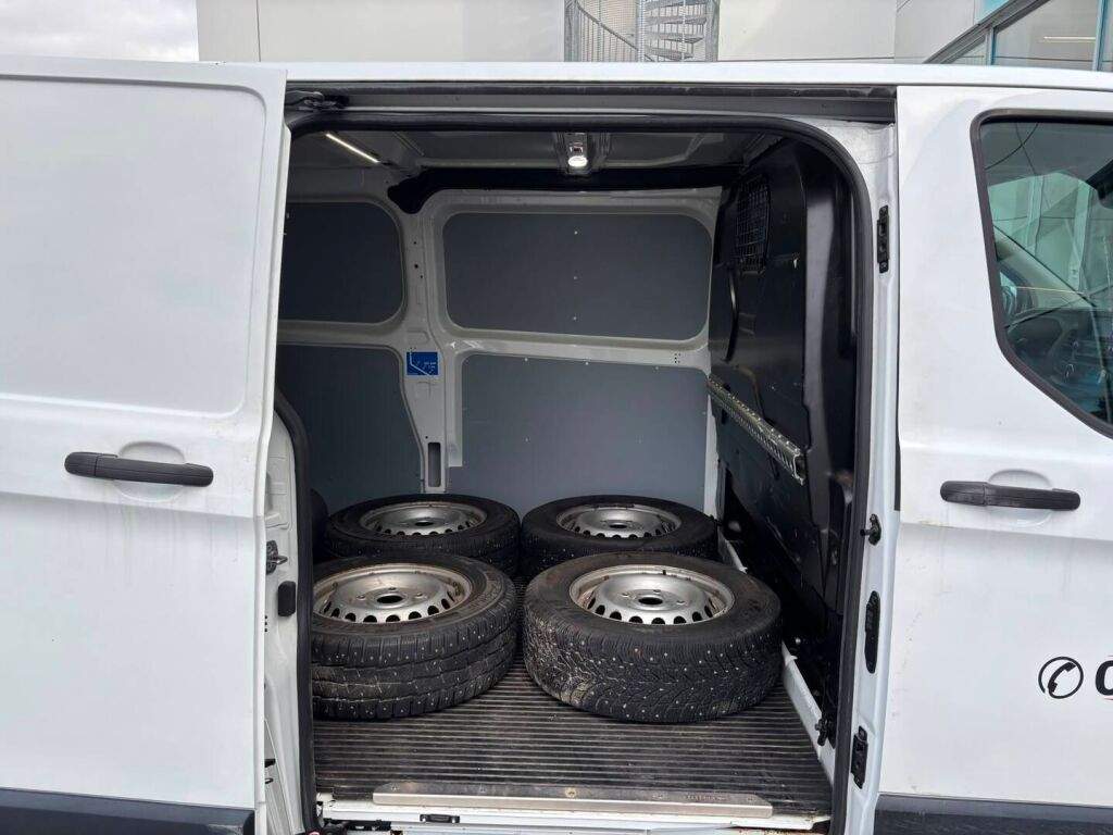 Ford Transit Custom 2022 Valkoinen