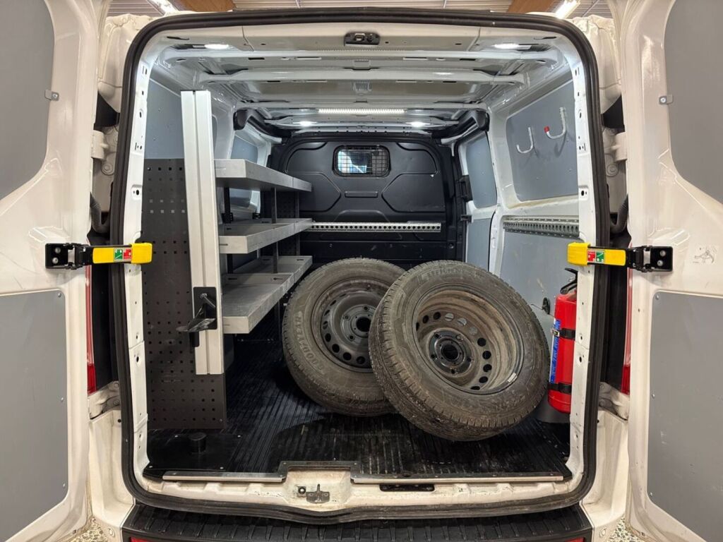 Ford Transit Custom 2022 Valkoinen