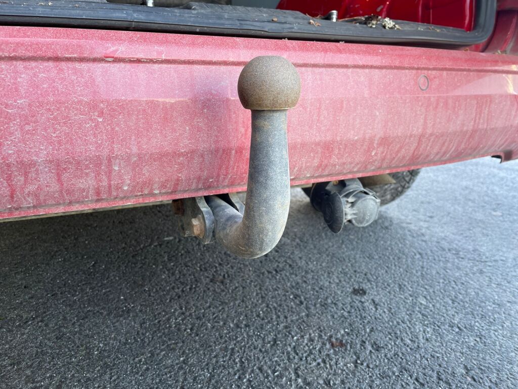 Volkswagen Caddy 2022 Punainen