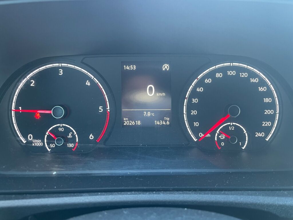 Volkswagen Caddy 2022 Punainen