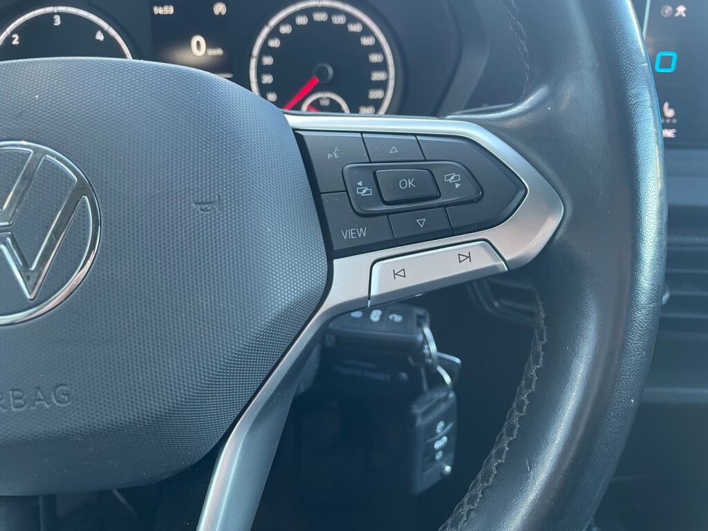 Volkswagen Caddy 2022 Punainen