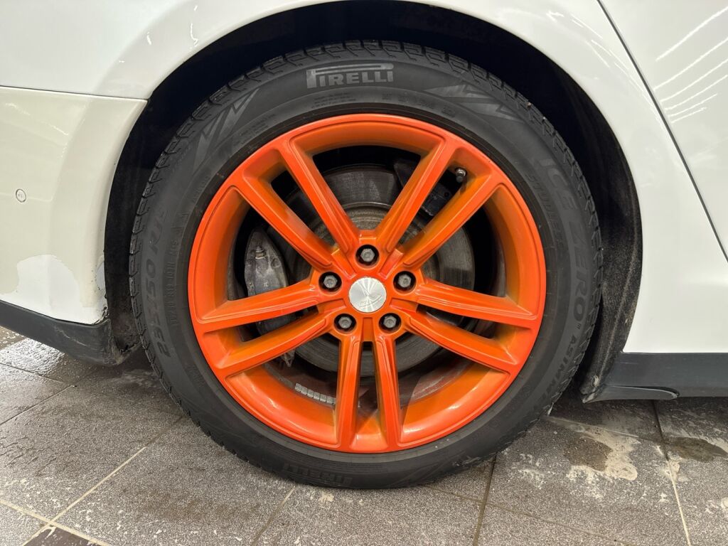 Tesla Model S 2015 Valkoinen