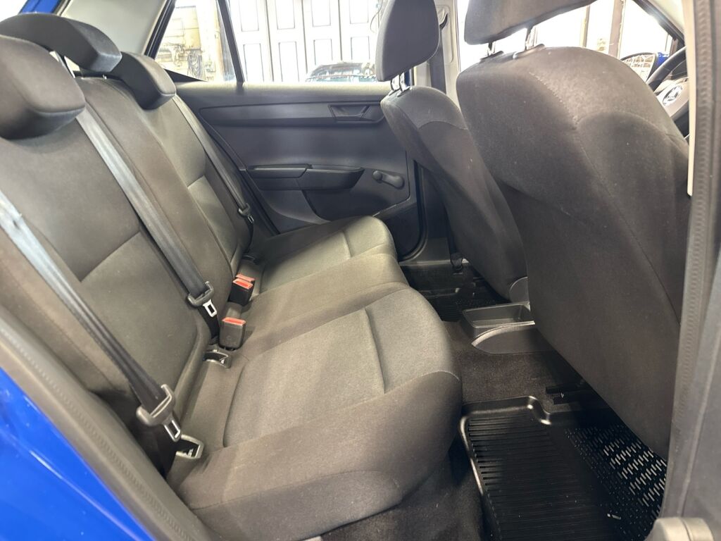 Skoda Fabia 2020 Sininen