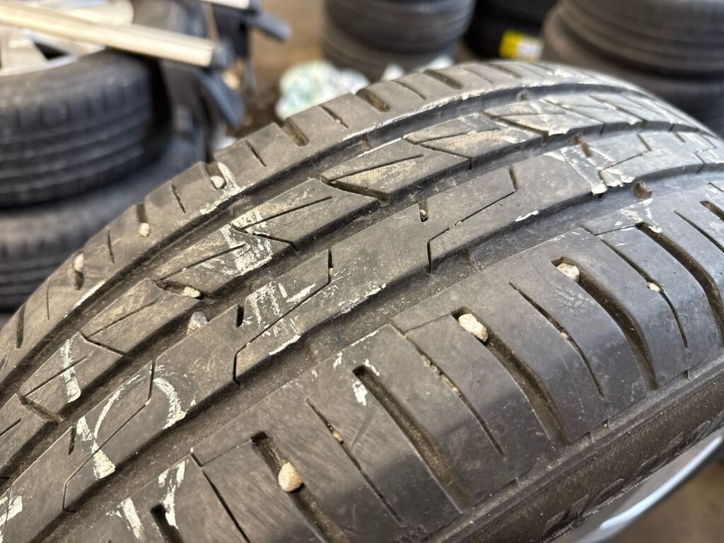 Skoda Fabia 2020 Sininen