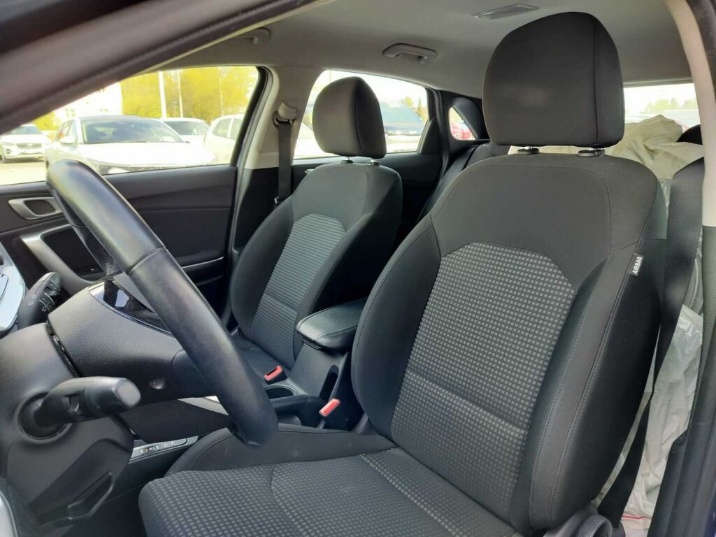 Kia Ceed 2020 Sininen