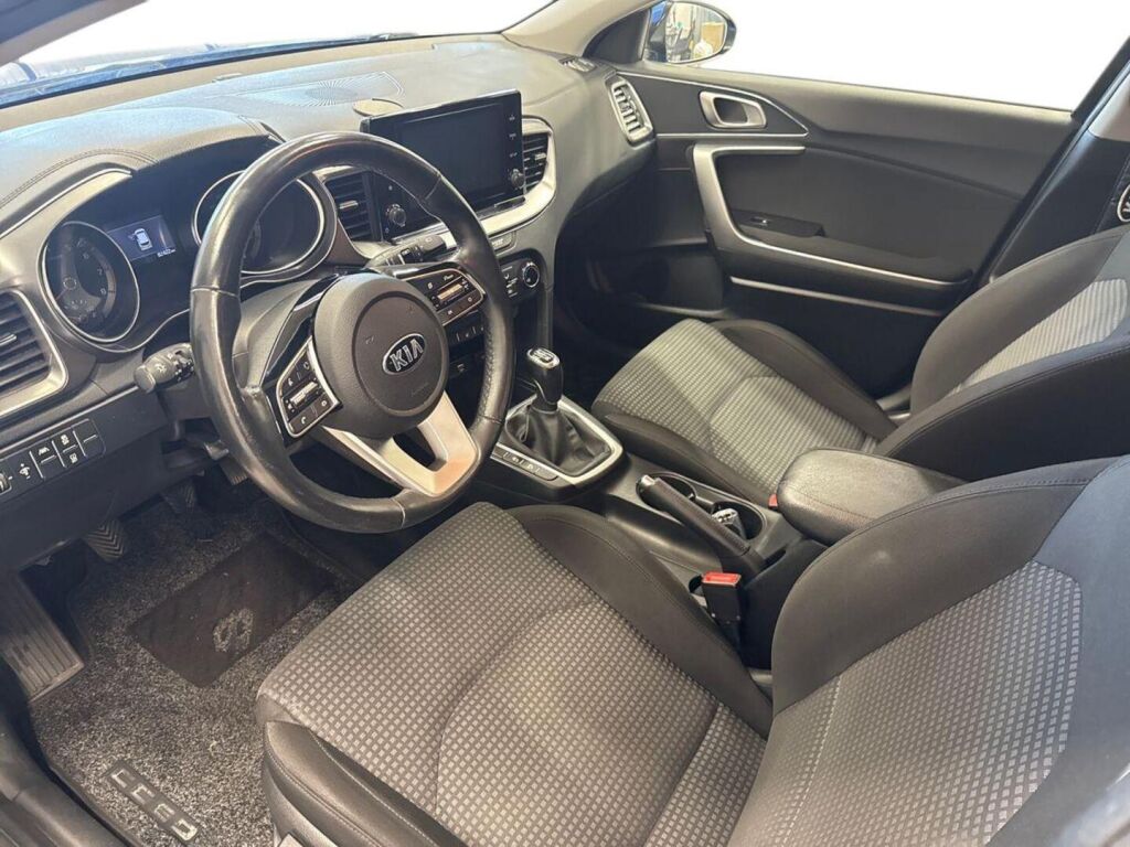 Kia Ceed 2020 Sininen