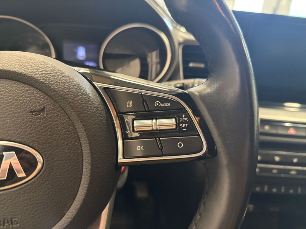 Kia Ceed 2020 Sininen