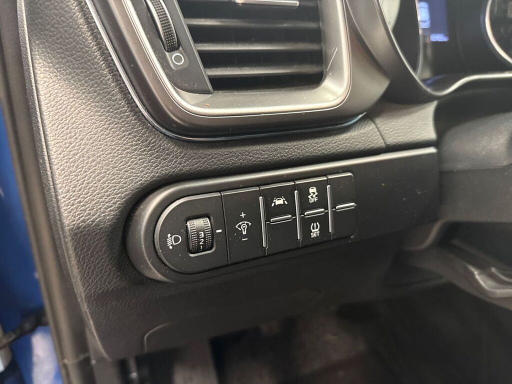 Kia Ceed 2020 Sininen