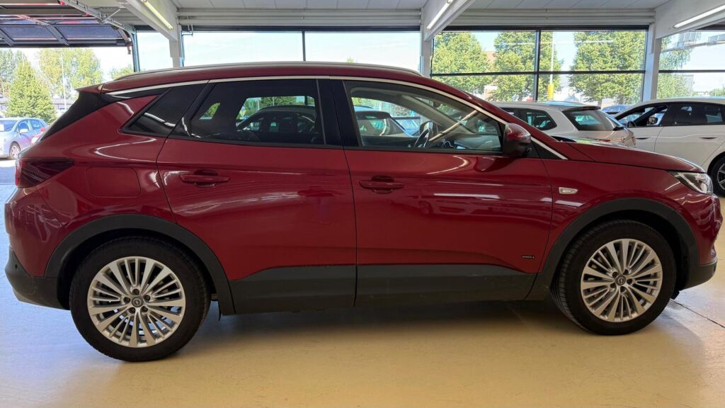 Opel Grandland X 2020 Punainen