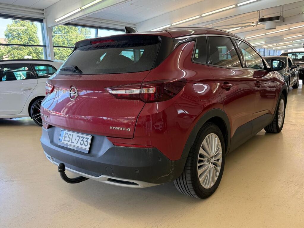 Opel Grandland X 2020 Punainen