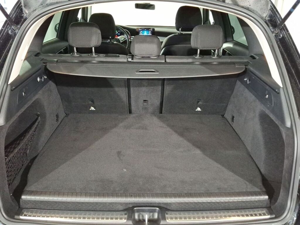 Mercedes-Benz GLC 2020 Musta