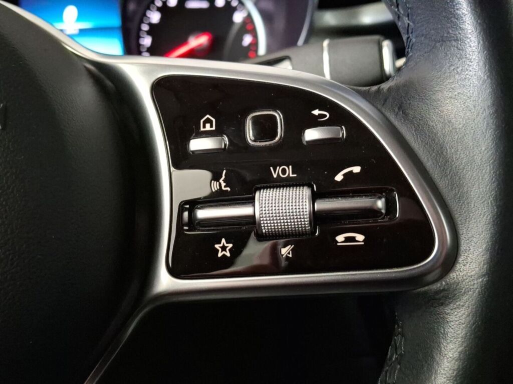 Mercedes-Benz GLC 2020 Musta