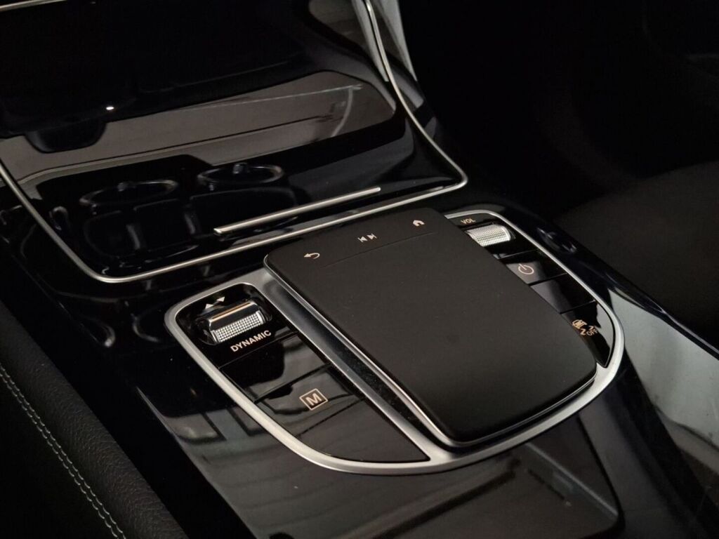 Mercedes-Benz GLC 2020 Musta