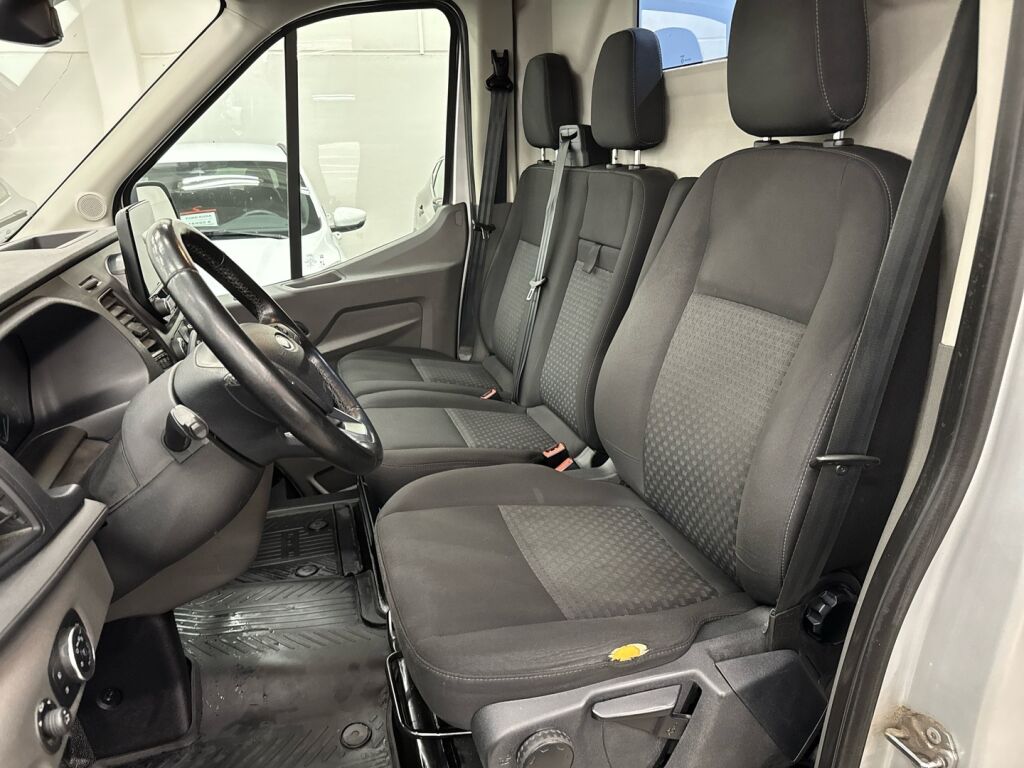Ford Transit 2020 Harmaa