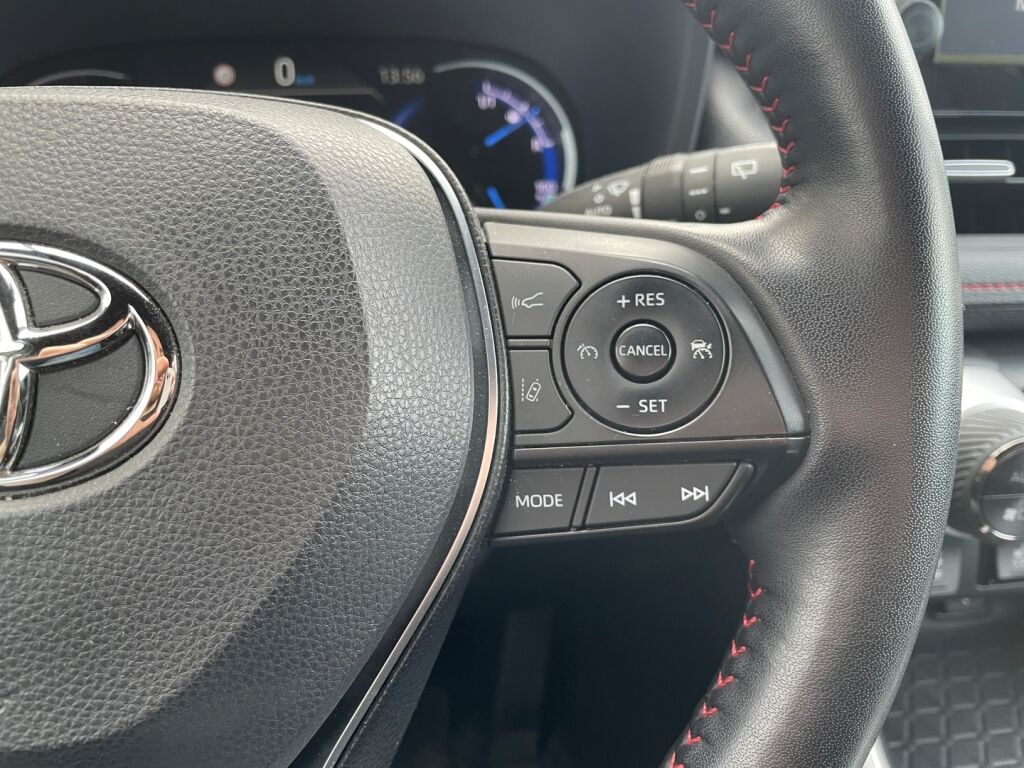Toyota RAV4 Plug-in 2020 Hopea