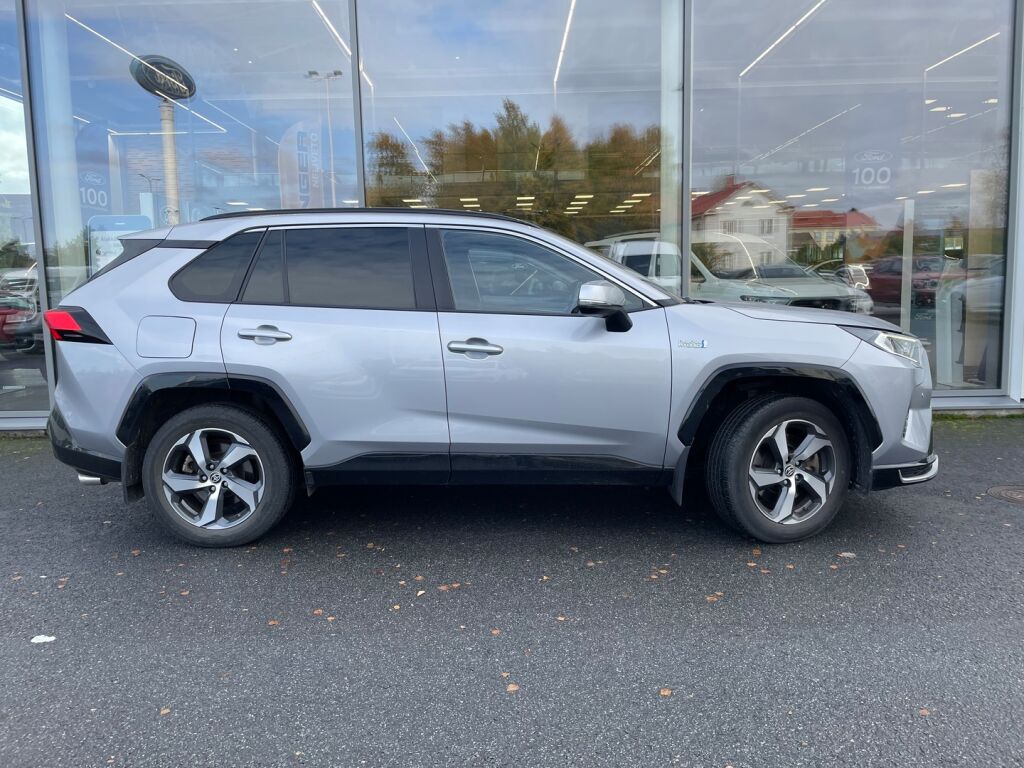 Toyota RAV4 Plug-in 2020 Hopea