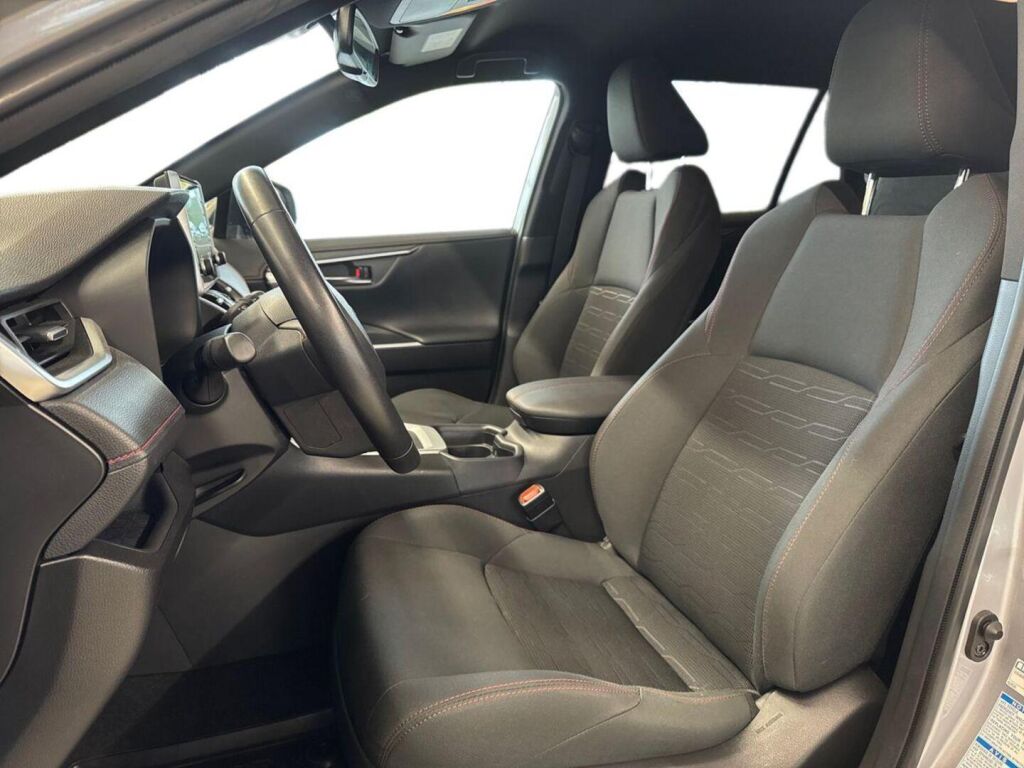 Toyota RAV4 Plug-in 2020 Hopea