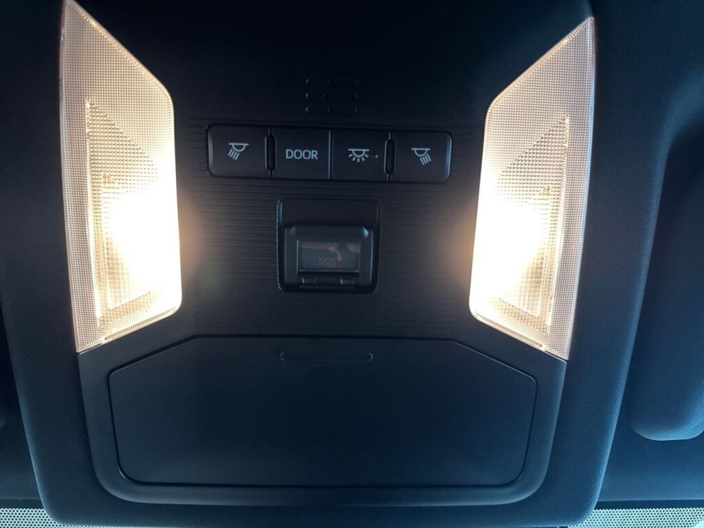 Toyota RAV4 Plug-in 2020 Hopea