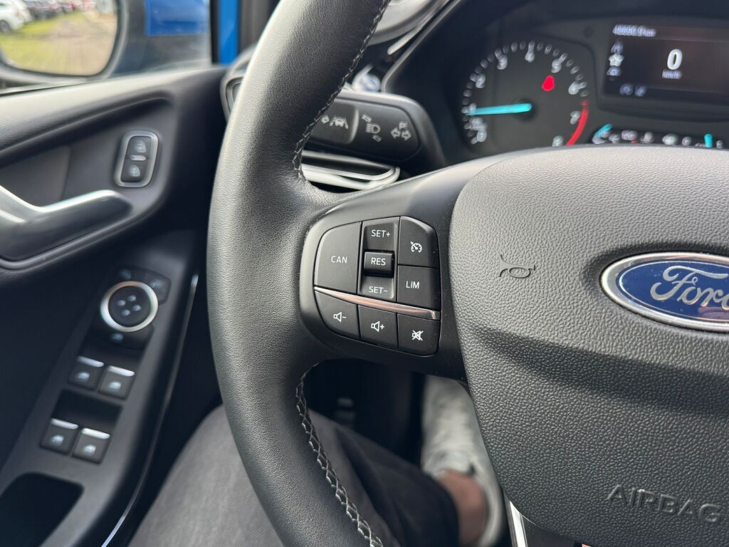 Ford Fiesta 2021 Sininen