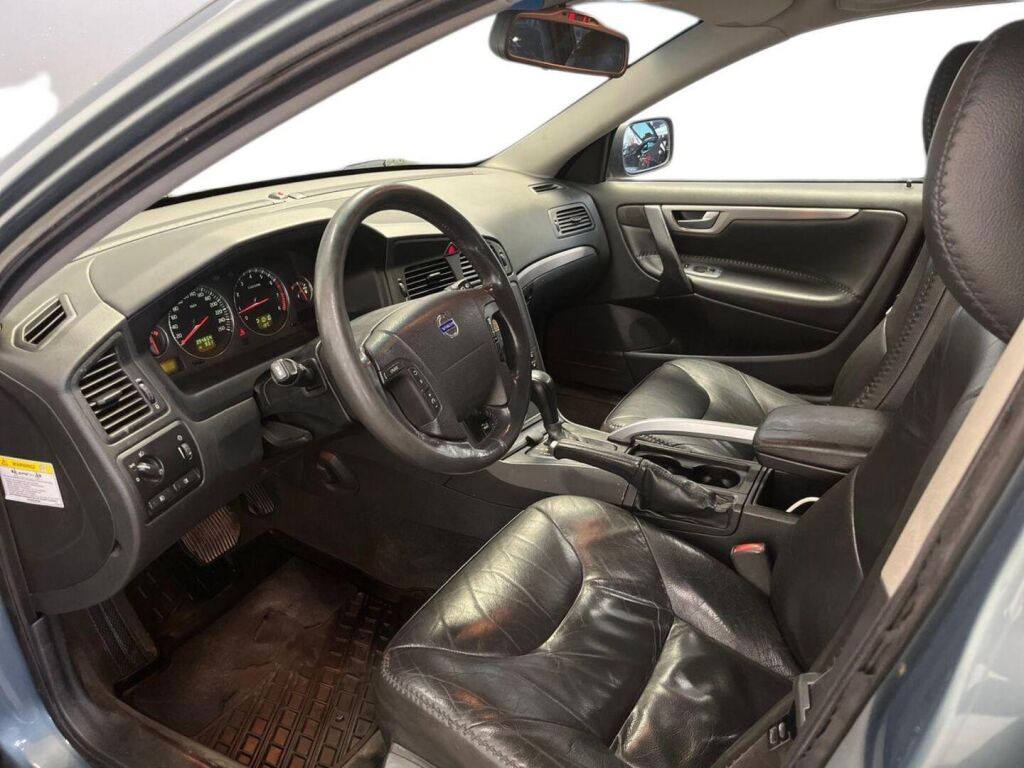 Volvo XC70 2003 Harmaa