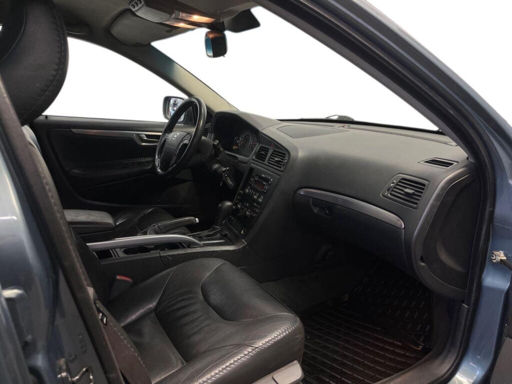 Volvo XC70 2003 Harmaa