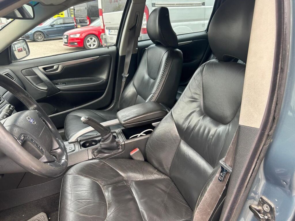 Volvo XC70 2003 Harmaa