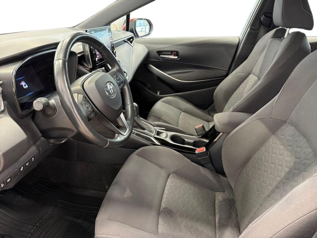 Toyota Corolla 2020 Punainen