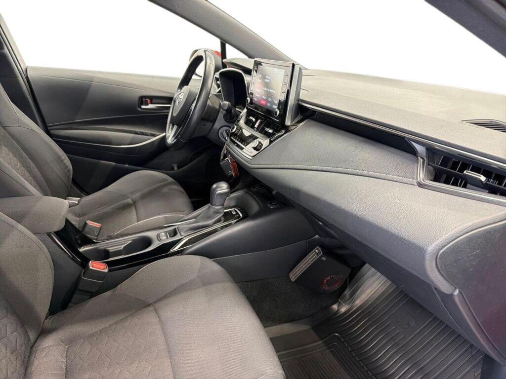 Toyota Corolla 2020 Punainen