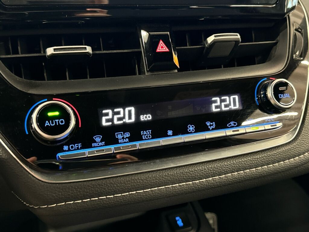 Toyota Corolla 2020 Punainen