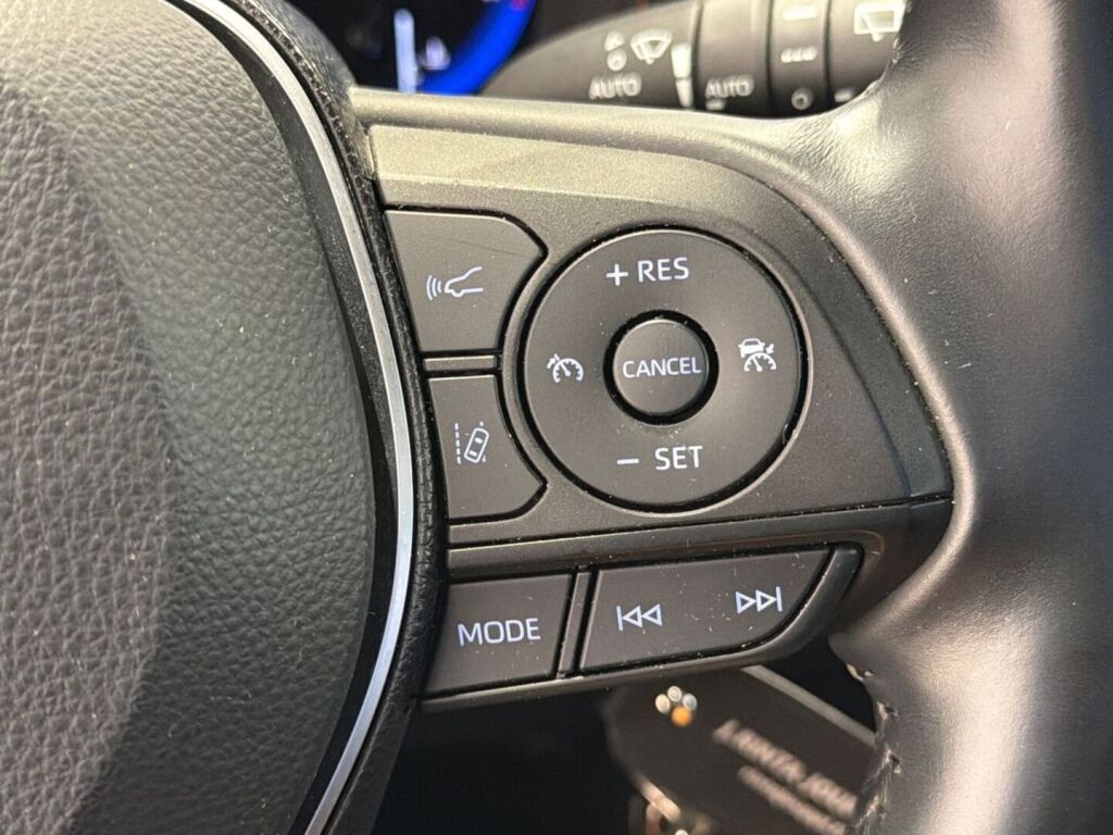 Toyota Corolla 2020 Punainen