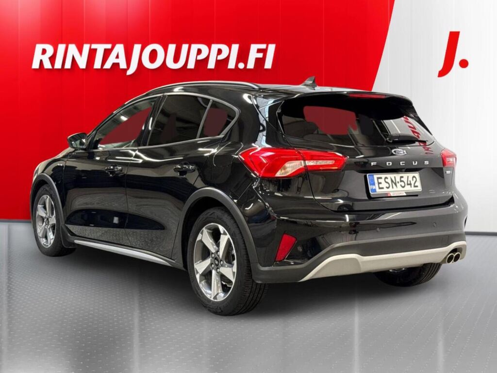 Ford Focus 2021 Musta