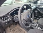 Ford Focus 2021 Musta
