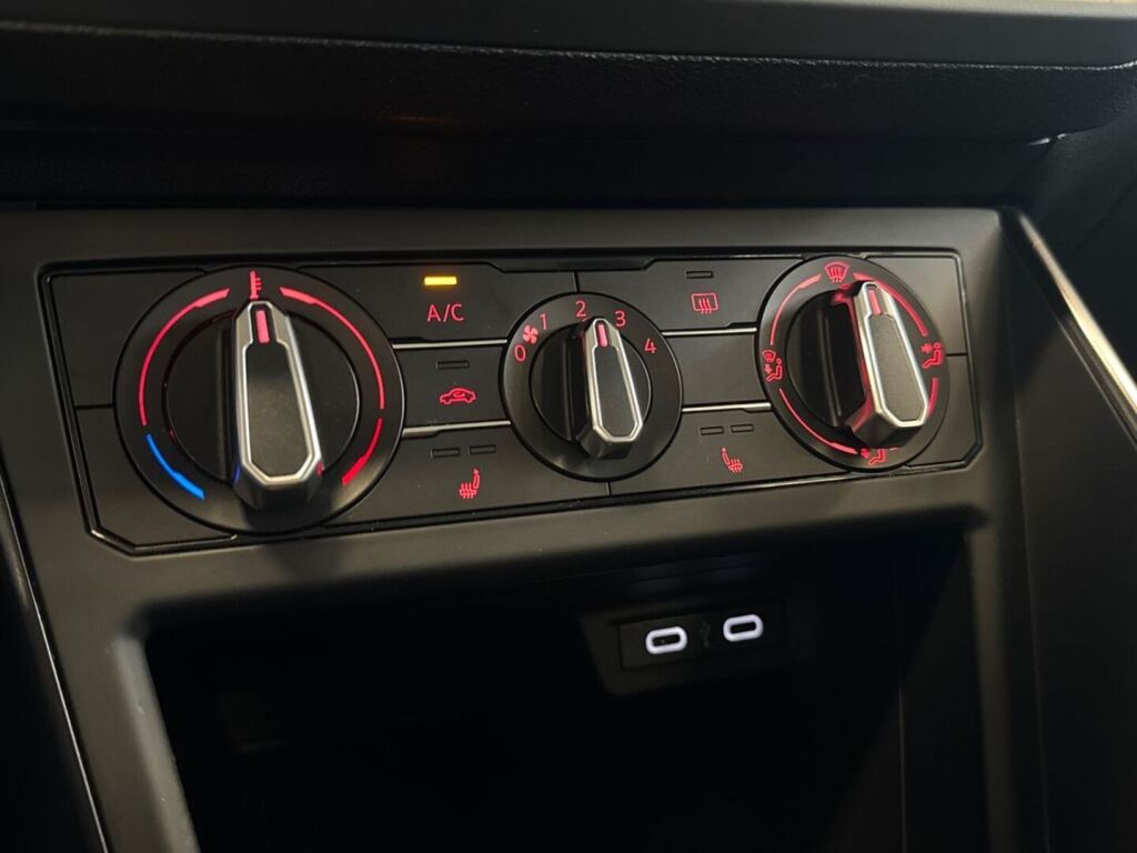 Volkswagen Polo 2021 Metallinhohto Hopea