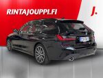 BMW 330 2021 Musta