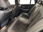 BMW 330 2021 Musta