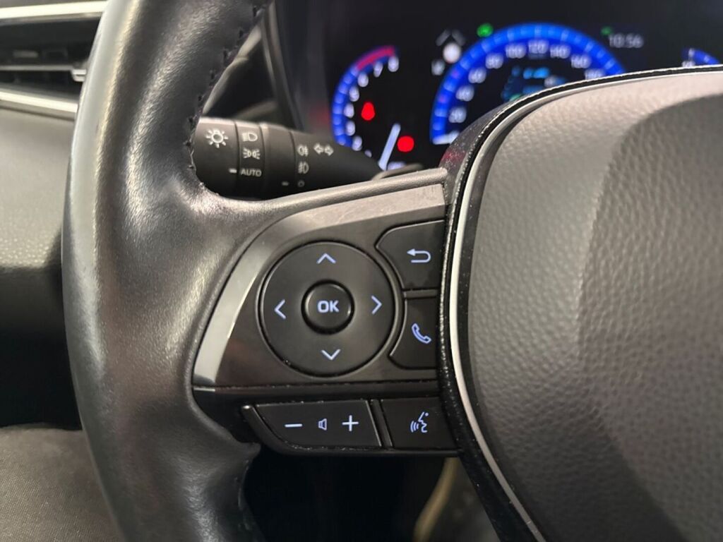 Toyota Corolla 2021 Valkoinen